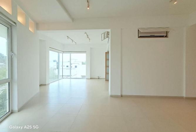 999005 - Property Image 2