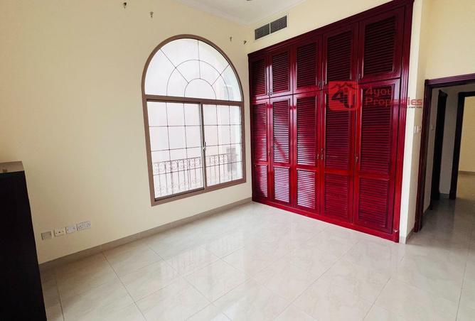 991771 - Property Image 2