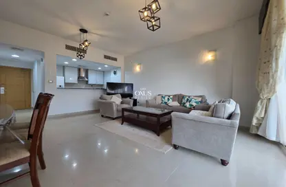 شقة - 2 غرف نوم - 2 حمامات للايجار في اللاجون - أمواج - المحرق