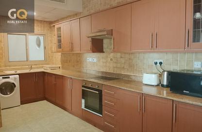 Apartment - 2 Bedrooms - 2 Bathrooms for rent in Al Juffair - Capital Governorate