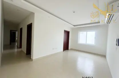 Apartment - 3 Bedrooms - 3 Bathrooms for rent in Hidd - Muharraq Governorate