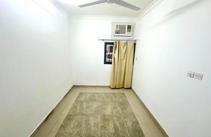 Apartment - 2 Bedrooms - 1 Bathroom for rent in Exhibition Road - Hoora - Capital Governorate Apartment - 2 Bedrooms - 1 Bathroom for rent in Exhibition Road - Hoora - Capital Governorate