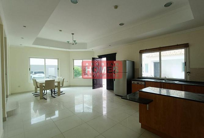 52649819 - Property Image 2