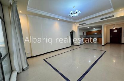 Apartment - 3 Bedrooms - 3 Bathrooms for rent in Al Juffair - Capital Governorate