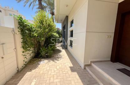 Villa - 5 Bedrooms - 7 Bathrooms for rent in Saar - Northern Governorate
