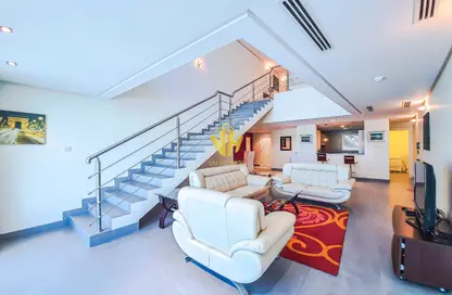 شقة - غرفة نوم - 2 حمامات للايجار في شارع أمواج - أمواج - المحرق