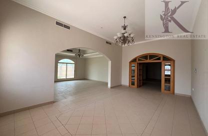 Compound - 4 Bedrooms - 5 Bathrooms for rent in Saar - Northern Governorate Compound - 4 Bedrooms - 5 Bathrooms for rent in Saar - Northern Governorate