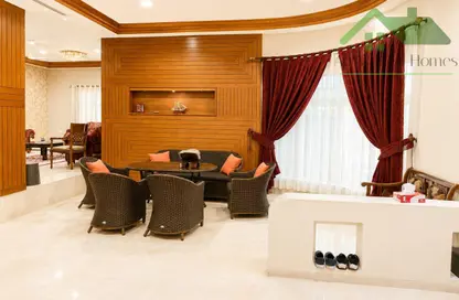Villa - 2 Bedrooms - 3 Bathrooms for rent in Galali - Muharraq Governorate