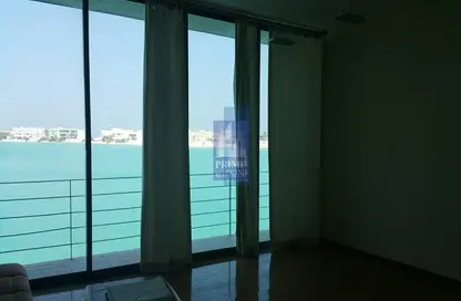 Villa - 3 Bedrooms - 5 Bathrooms for rent in Amwaj Avenue - Amwaj Islands - Muharraq Governorate
