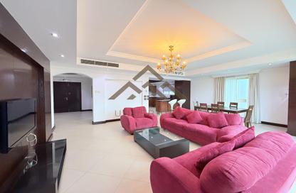 Apartment - 3 Bedrooms - 4 Bathrooms for rent in Zinj - Manama - Capital Governorate