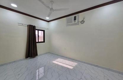 عمارة بالكامل - استوديو - 7 حمامات للبيع في أم الحصم - المنامة - محافظة العاصمة