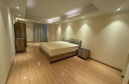 Apartment - 3 Bedrooms - 4 Bathrooms for rent in Al Juffair - Capital Governorate