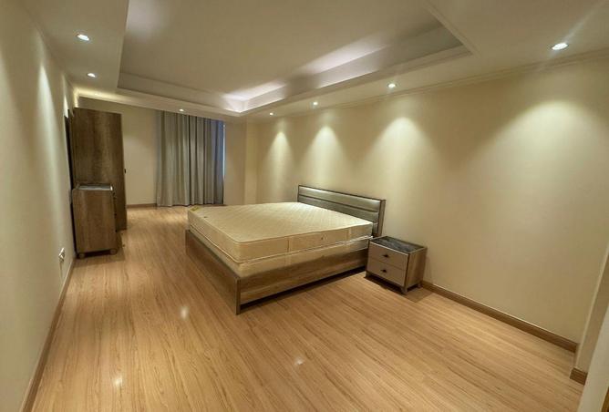 1002170 - Property Image 2