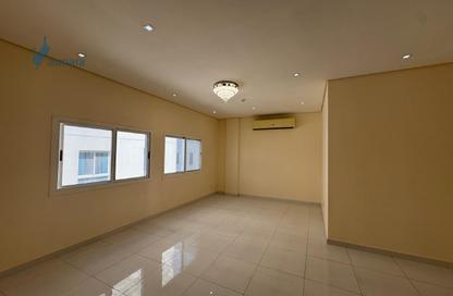 Apartment - 2 Bedrooms - 3 Bathrooms for rent in Hidd - Muharraq Governorate