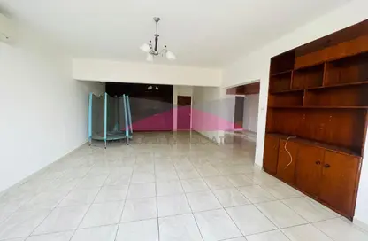 Villa - 5 Bedrooms - 3 Bathrooms for rent in Saar - Northern Governorate Villa - 5 Bedrooms - 3 Bathrooms for rent in Saar - Northern Governorate