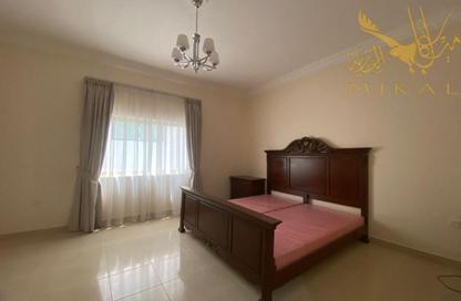 Apartment - 4 Bedrooms - 4 Bathrooms for rent in Um Al Hasam - Manama - Capital Governorate