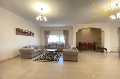 Apartment - 4 Bedrooms - 4 Bathrooms for rent in Um Al Hasam - Manama - Capital Governorate Apartment - 4 Bedrooms - 4 Bathrooms for rent in Um Al Hasam - Manama - Capital Governorate