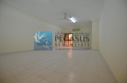 Office Space - Studio - 2 for rent in Gufool - Manama - Capital Governorate
