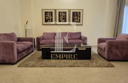 Apartment - 2 Bedrooms - 2 Bathrooms for rent in Sanabis - Manama - Capital Governorate