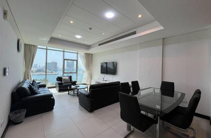 Apartment - 2 Bedrooms - 3 Bathrooms for rent in Reef Island - Capital Governorate