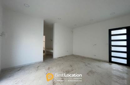Villa - 1 - 2 for sale in Tubli - Central Governorate