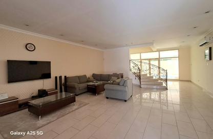 Villa - 3 - 5 for rent in Al Juffair - Capital Governorate Villa - 3 - 5 for rent in Al Juffair - Capital Governorate