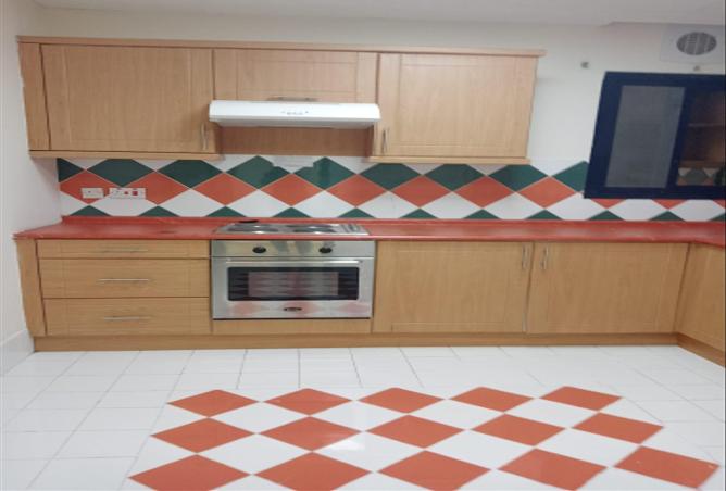 993118 - Property Image 2