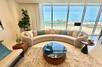 Apartment - 2 Bedrooms - 3 Bathrooms for rent in Canal View - Dilmunia Island - Muharraq Governorate