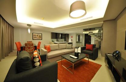 Duplex - 2 Bedrooms - 3 Bathrooms for rent in Busaiteen - Muharraq Governorate