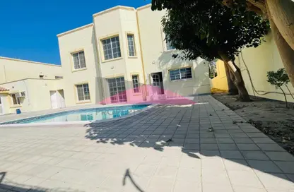 Villa - 5 Bedrooms - 5 Bathrooms for rent in Janabiya - Northern Governorate