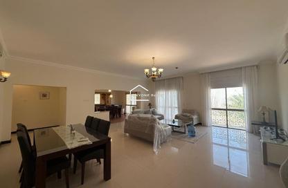 Apartment - 3 Bedrooms - 3 Bathrooms for rent in Al Juffair - Capital Governorate