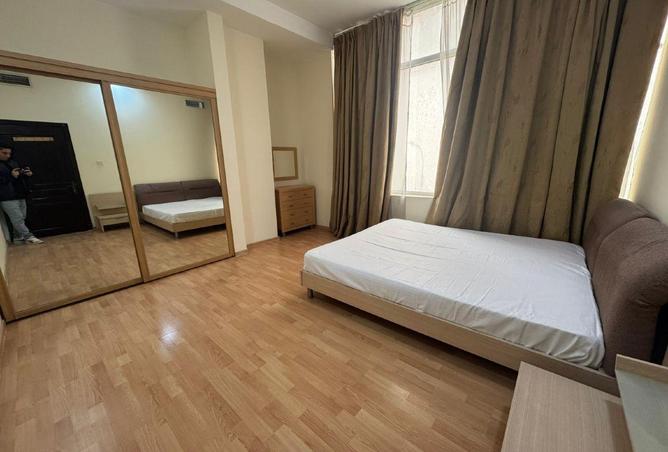 999417 - Property Image 2