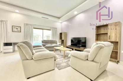 Apartment - 1 Bedroom - 2 Bathrooms for rent in Al Juffair - Capital Governorate