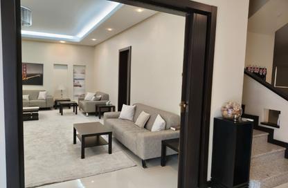 Villa - 6 - 7 for rent in Eker - Central Governorate