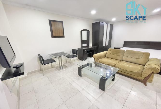 995555 - Property Image 2