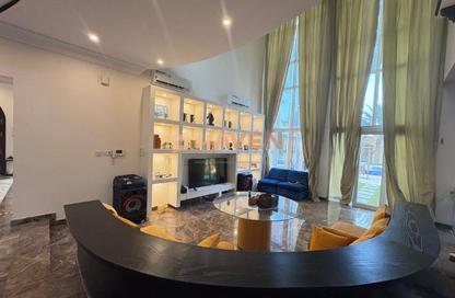 Villa - 4 - 6 for rent in Saar - Northern Governorate