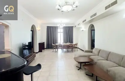 Apartment - 3 Bedrooms - 3 Bathrooms for rent in Al Juffair - Capital Governorate