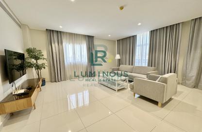 Apartment - 2 Bedrooms - 2 Bathrooms for rent in Salmaniya - Manama - Capital Governorate
