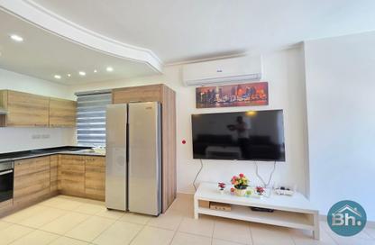Apartment - 2 Bedrooms - 2 Bathrooms for rent in Al Juffair - Capital Governorate