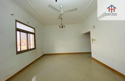 Apartment - 2 Bedrooms - 2 Bathrooms for rent in Segaya - Manama - Capital Governorate