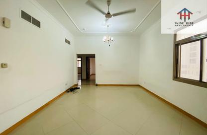 Apartment - 2 Bedrooms - 2 Bathrooms for rent in Segaya - Manama - Capital Governorate