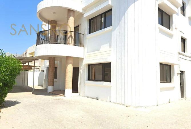 53600025 - Property Image 2