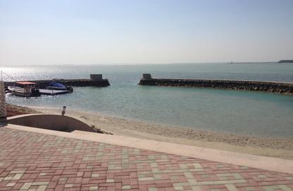 Villa - 4 Bedrooms - 4 Bathrooms for rent in Janabiya - Northern Governorate