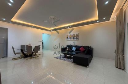 Apartment - 3 Bedrooms - 3 Bathrooms for rent in Busaiteen - Muharraq Governorate