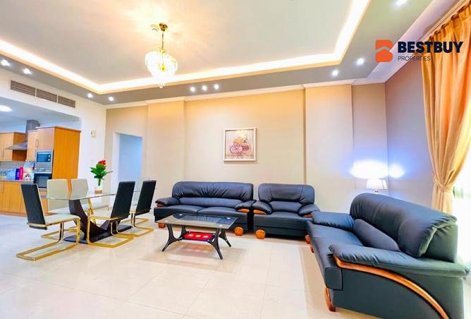 1002430 - Property Image 3