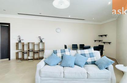 Apartment - 3 Bedrooms - 3 Bathrooms for rent in Al Juffair - Capital Governorate