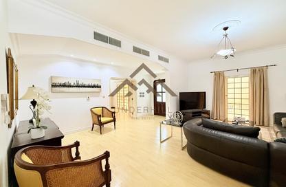 Villa - 4 - 4 for rent in Al Juffair - Capital Governorate