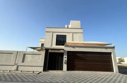 Villa - 4 Bedrooms - 5 Bathrooms for rent in Saar - Northern Governorate