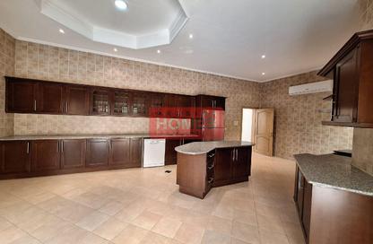 Villa - 4 Bedrooms - 4 Bathrooms for rent in Janabiya - Northern Governorate