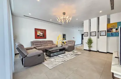 Villa - 3 Bedrooms - 5 Bathrooms for rent in Mahooz - Manama - Capital Governorate